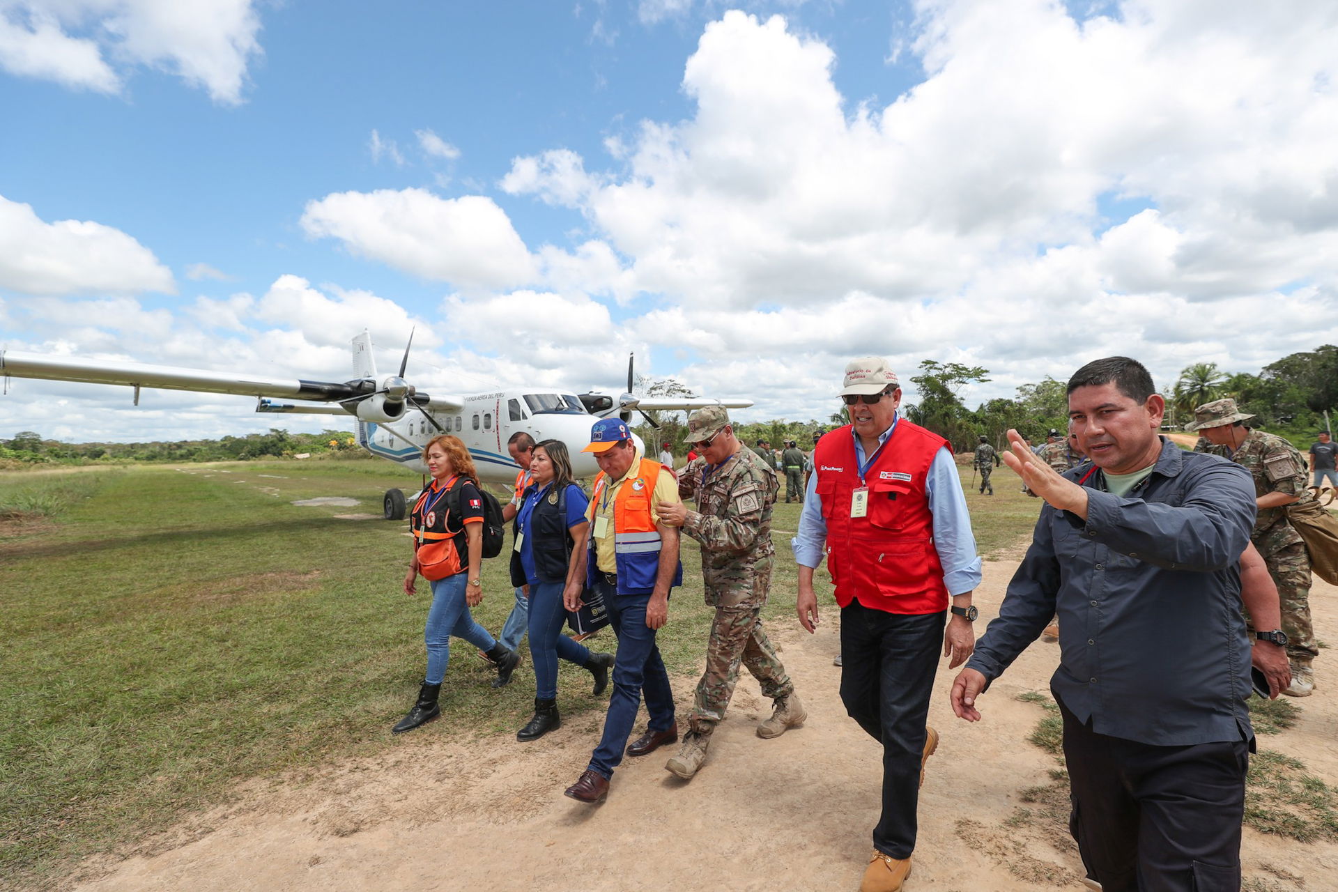 “Así como estamos en guerra contra el terrorismo, también estam…