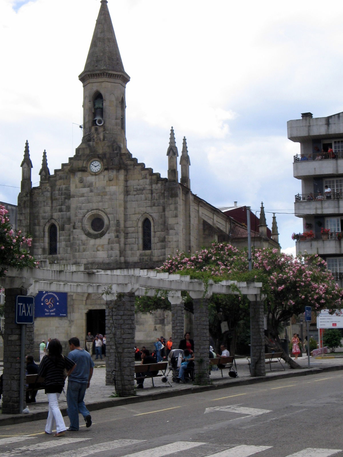 Igrexa de San Miguel de Ponteareas, Ponteareas
