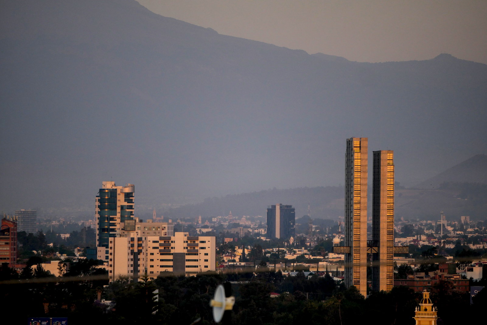 Zavaleta district