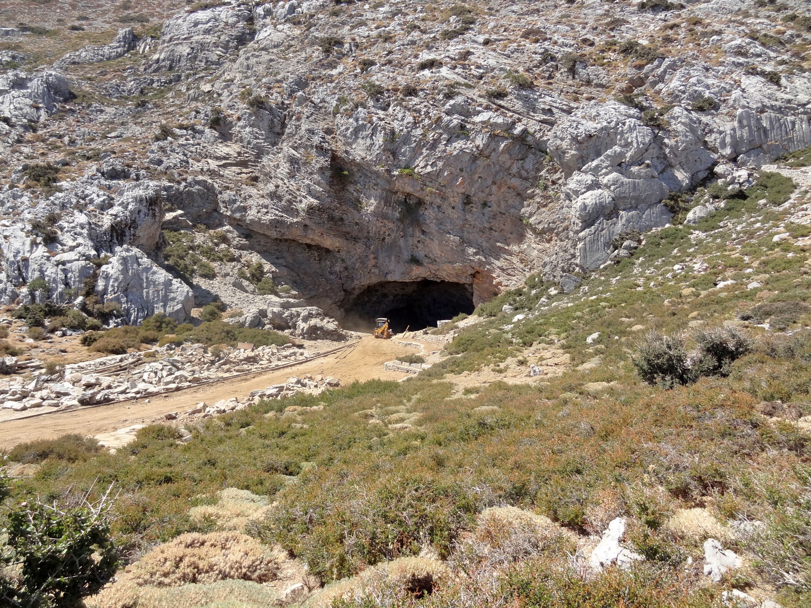 Anogeia district