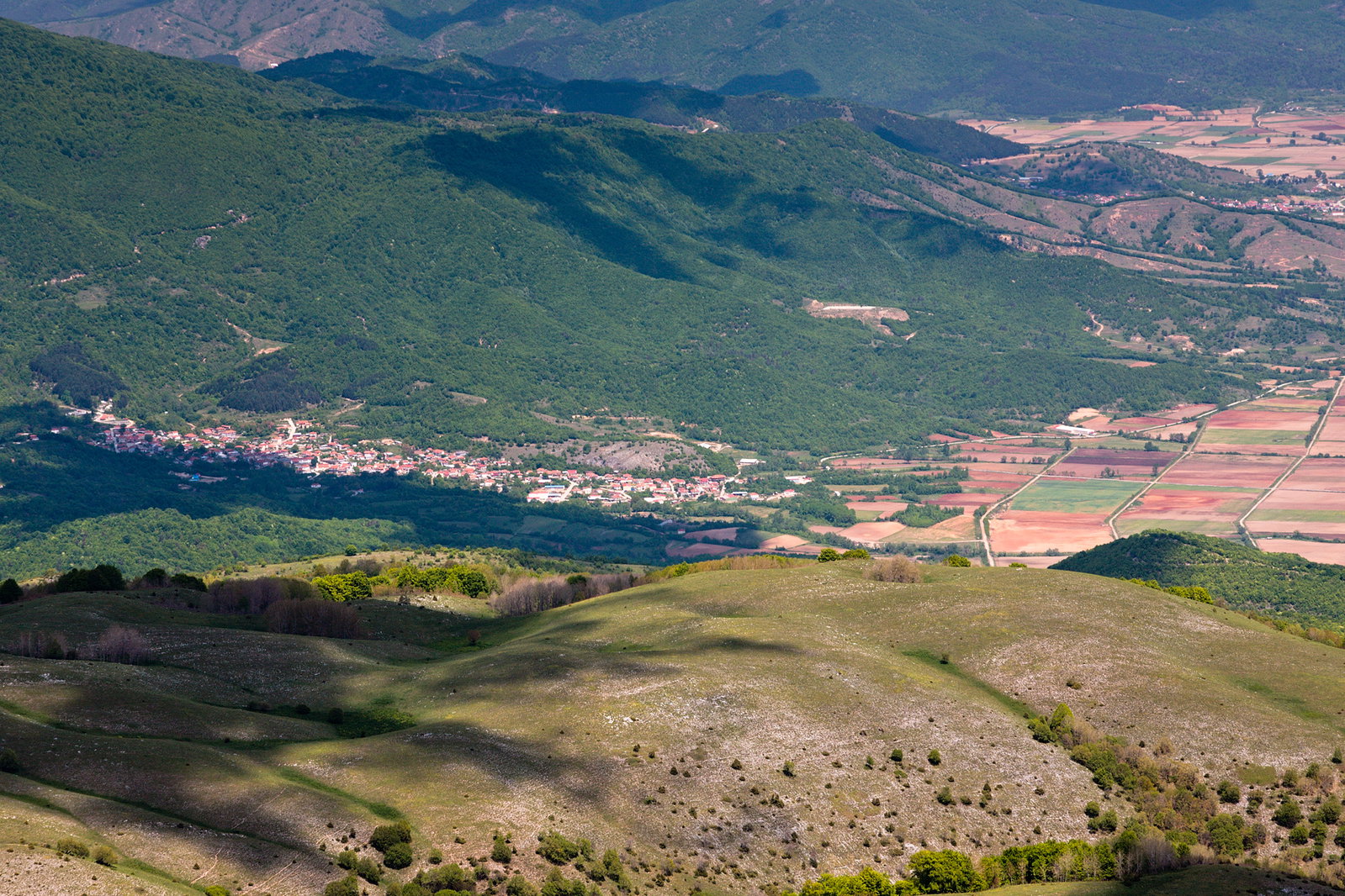 Kato Vrontou district