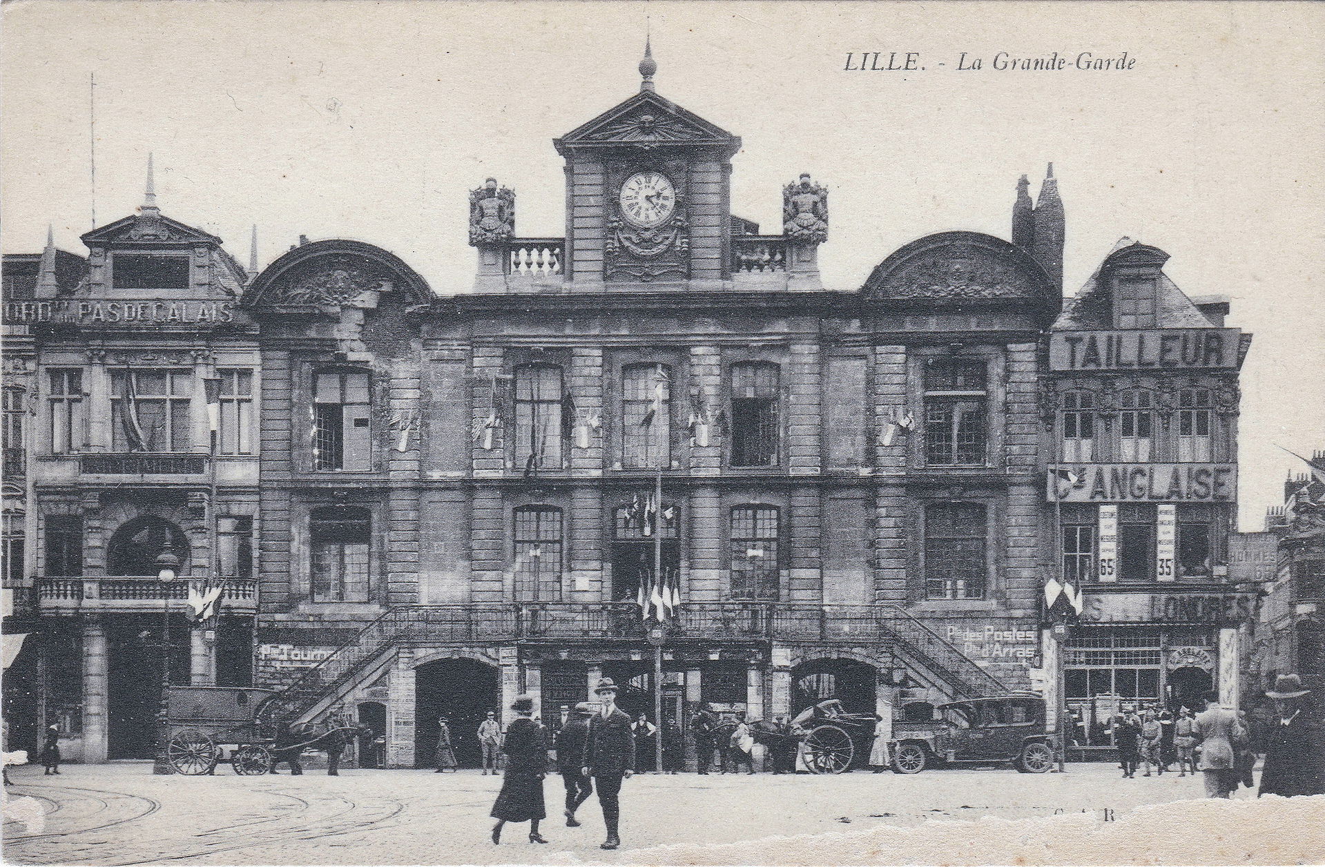 Porte des Postes view 1