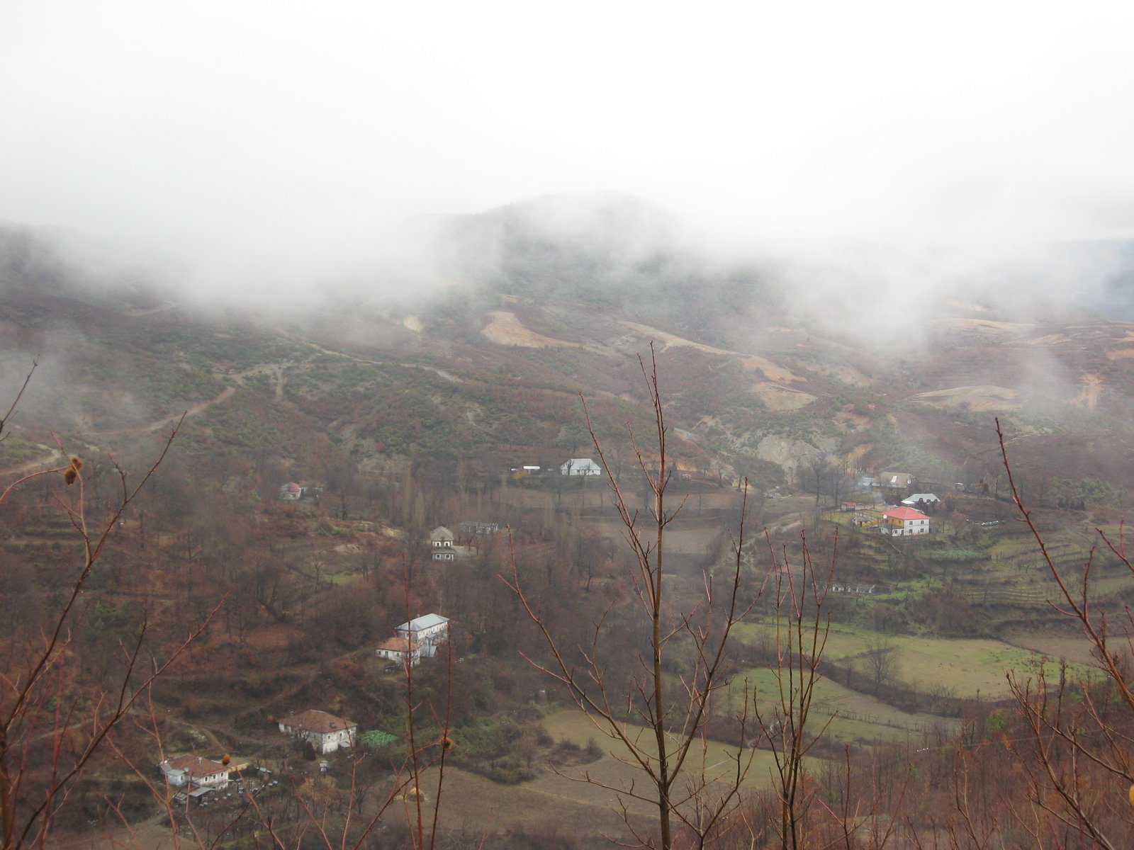 Qelëz district