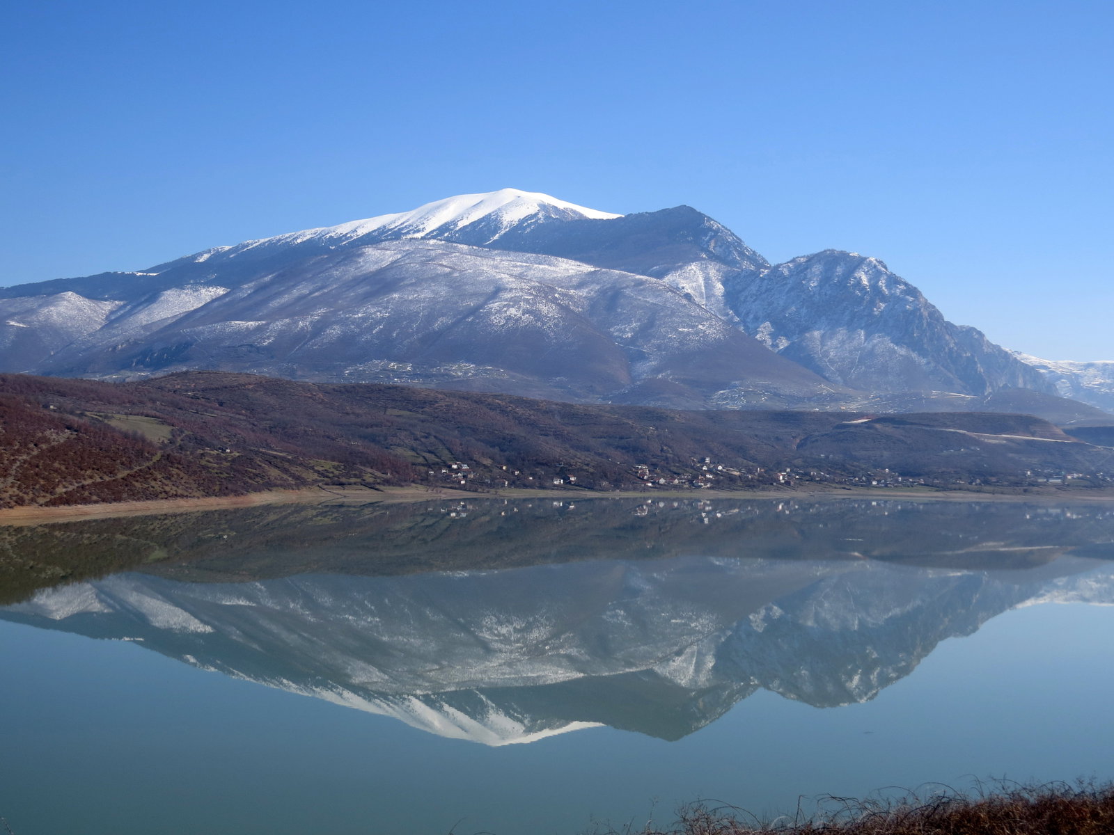 Tërthorë district