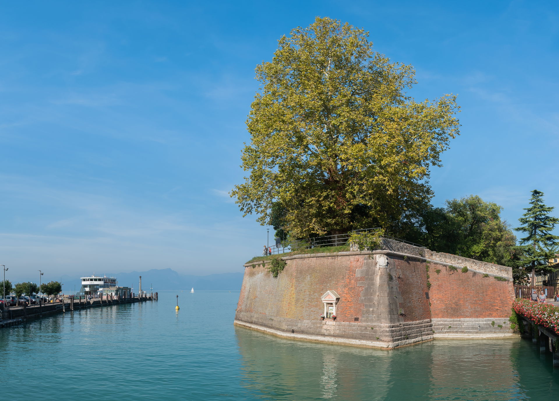 Peschiera view 5