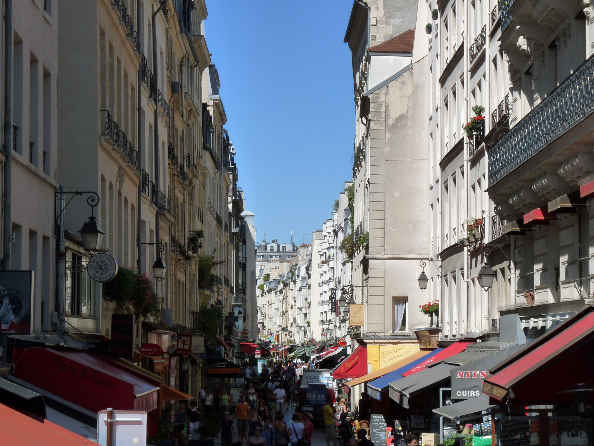 Montorgueil view 1
