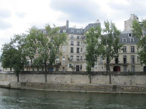Île Saint-Louis view 2