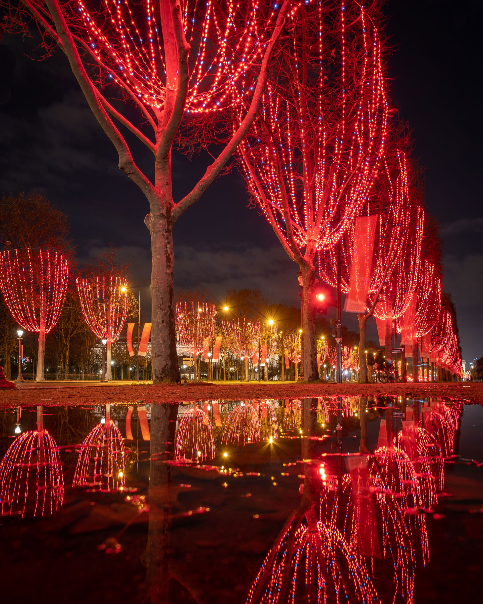 Champs-Élysées view 3