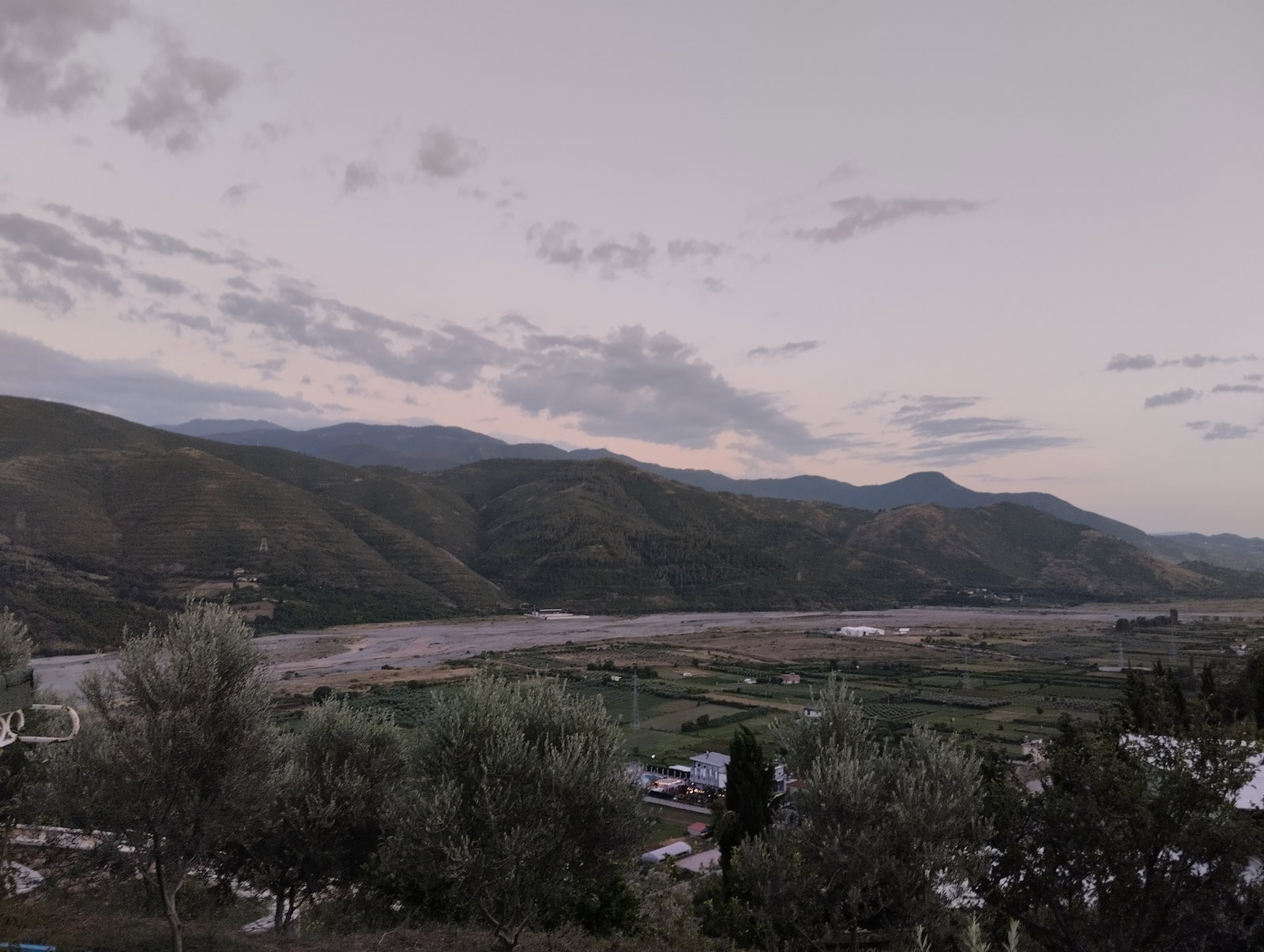 Labinot Fushë district