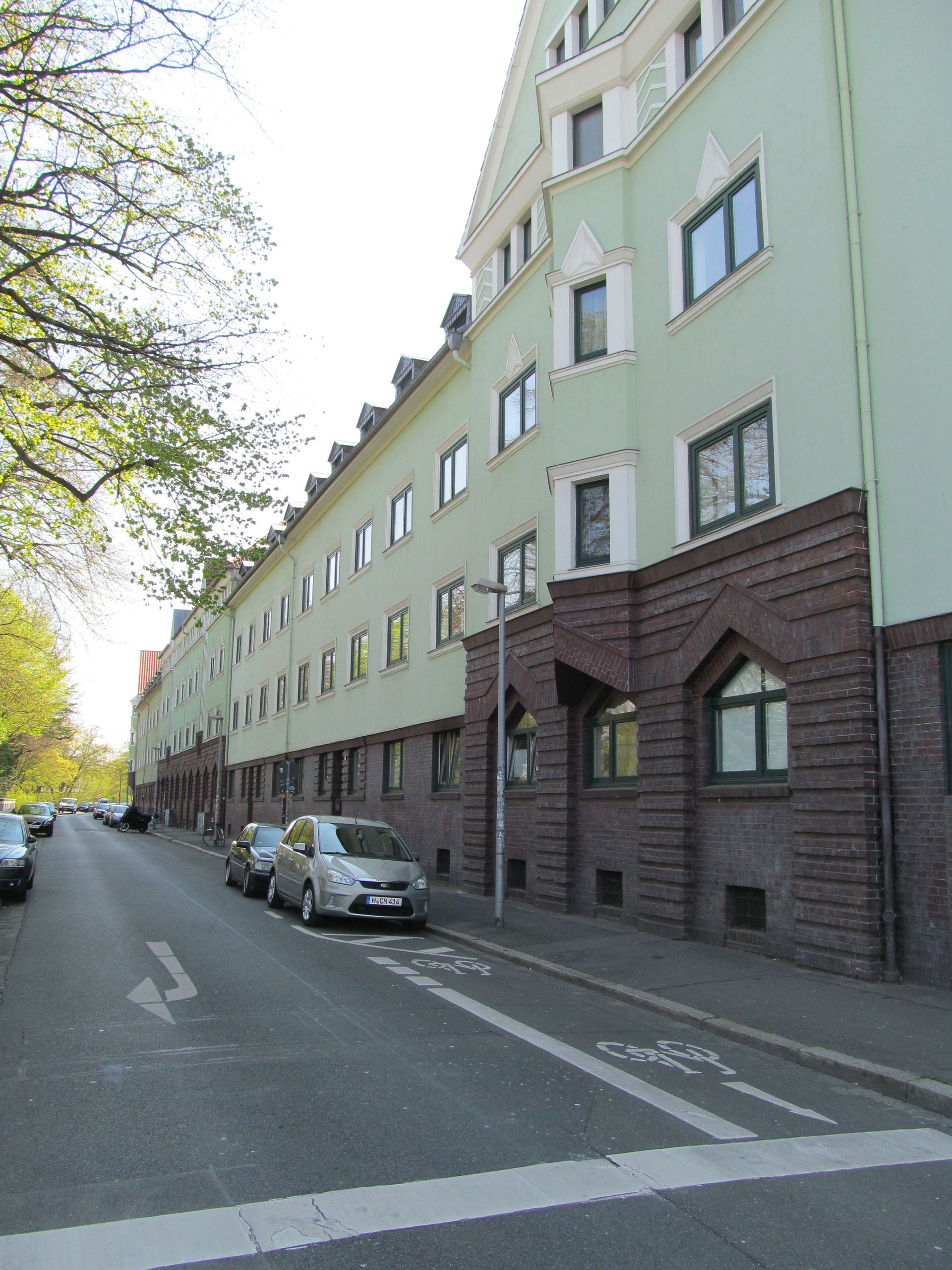 Linden-Limmer view 3