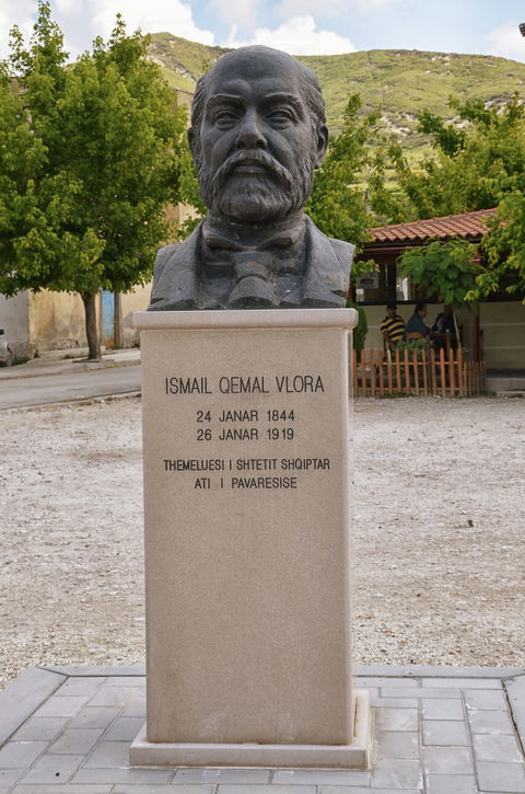 Kotë view 3