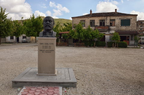Kotë view 1