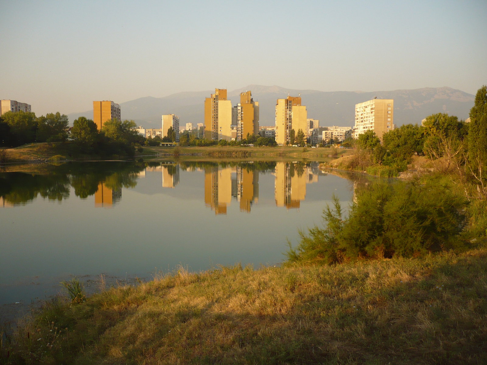 Druzhba district