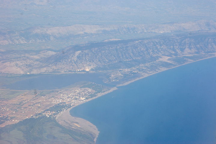 Velipojë district