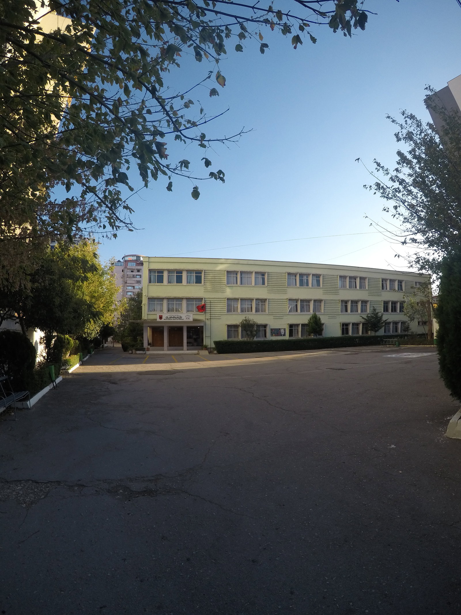 Shkolla e Mesme district