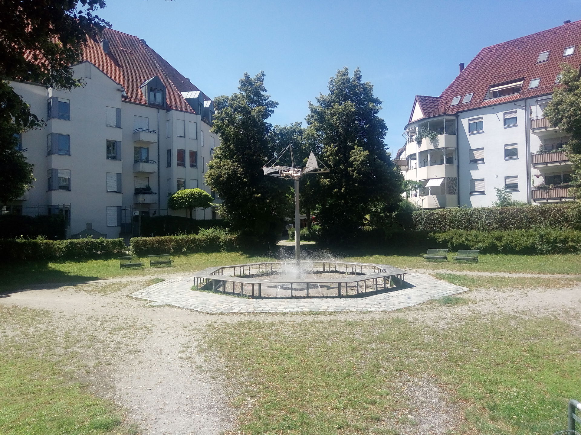 Fliegerbrunnen Augsburg Universitaetsviertel
