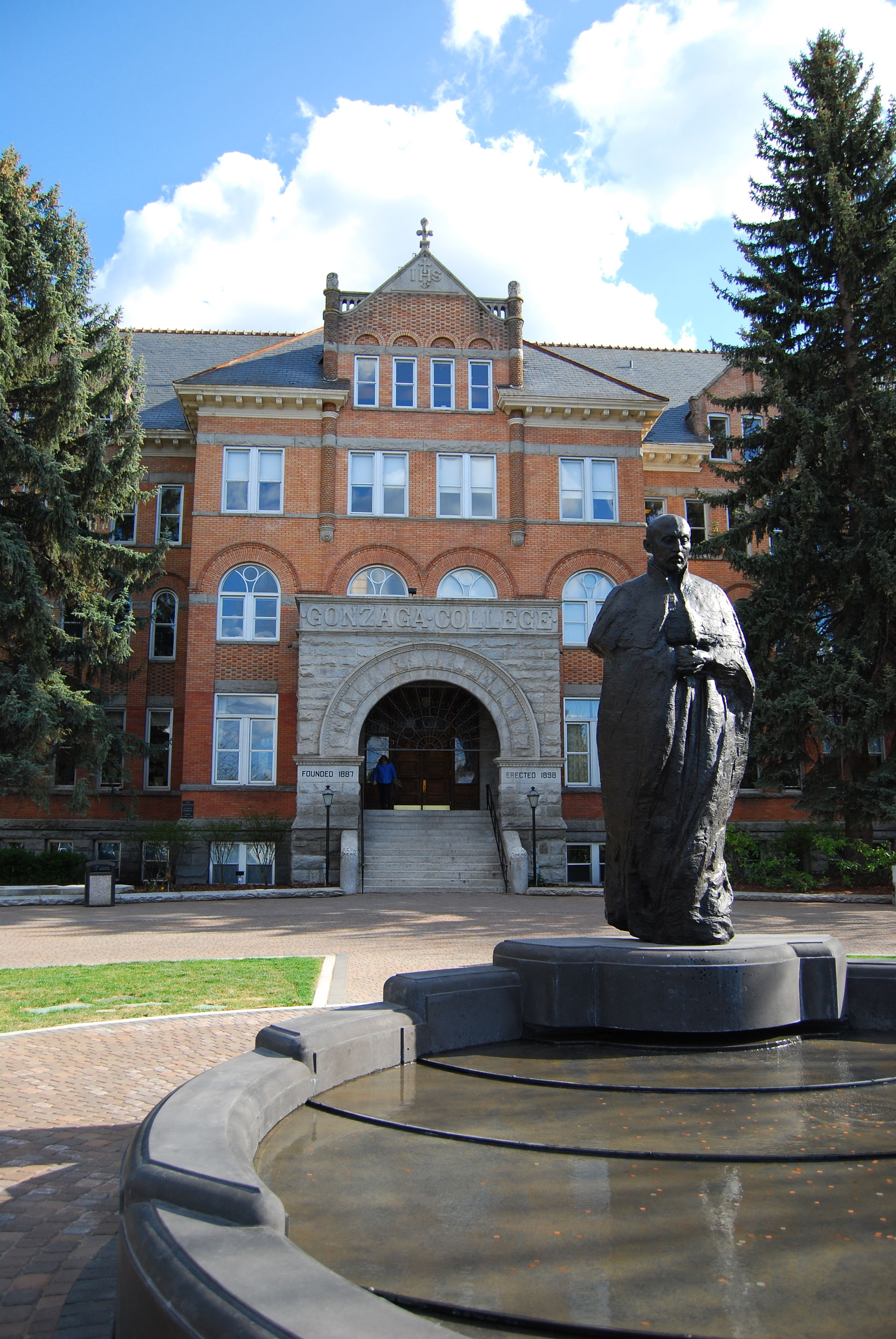 Gonzaga view 2