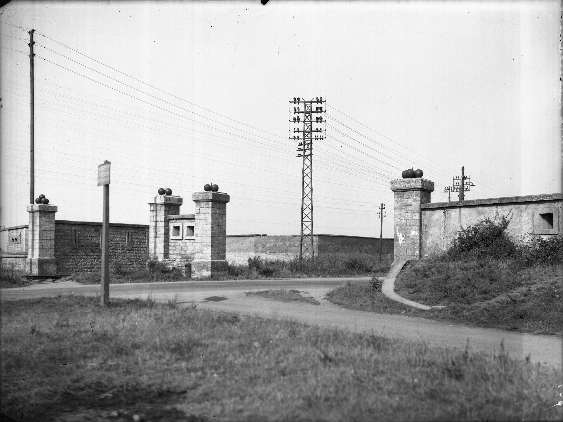 Croix-Luizet view 2